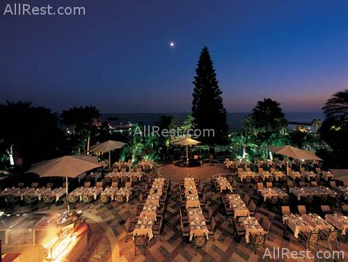 Amathus Beach Hotel 30